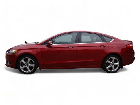 Used 2019 Ford Fusion Titanium image 7