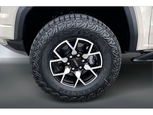 New 2026 GMC Canyon AT4X AWD/4WD image 12