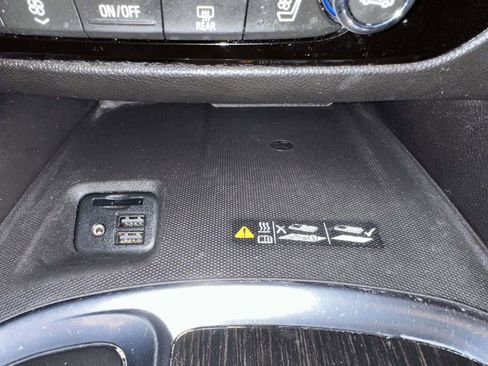 Used 2021 Buick Enclave Avenir w/ Avenir Technology Package image 28