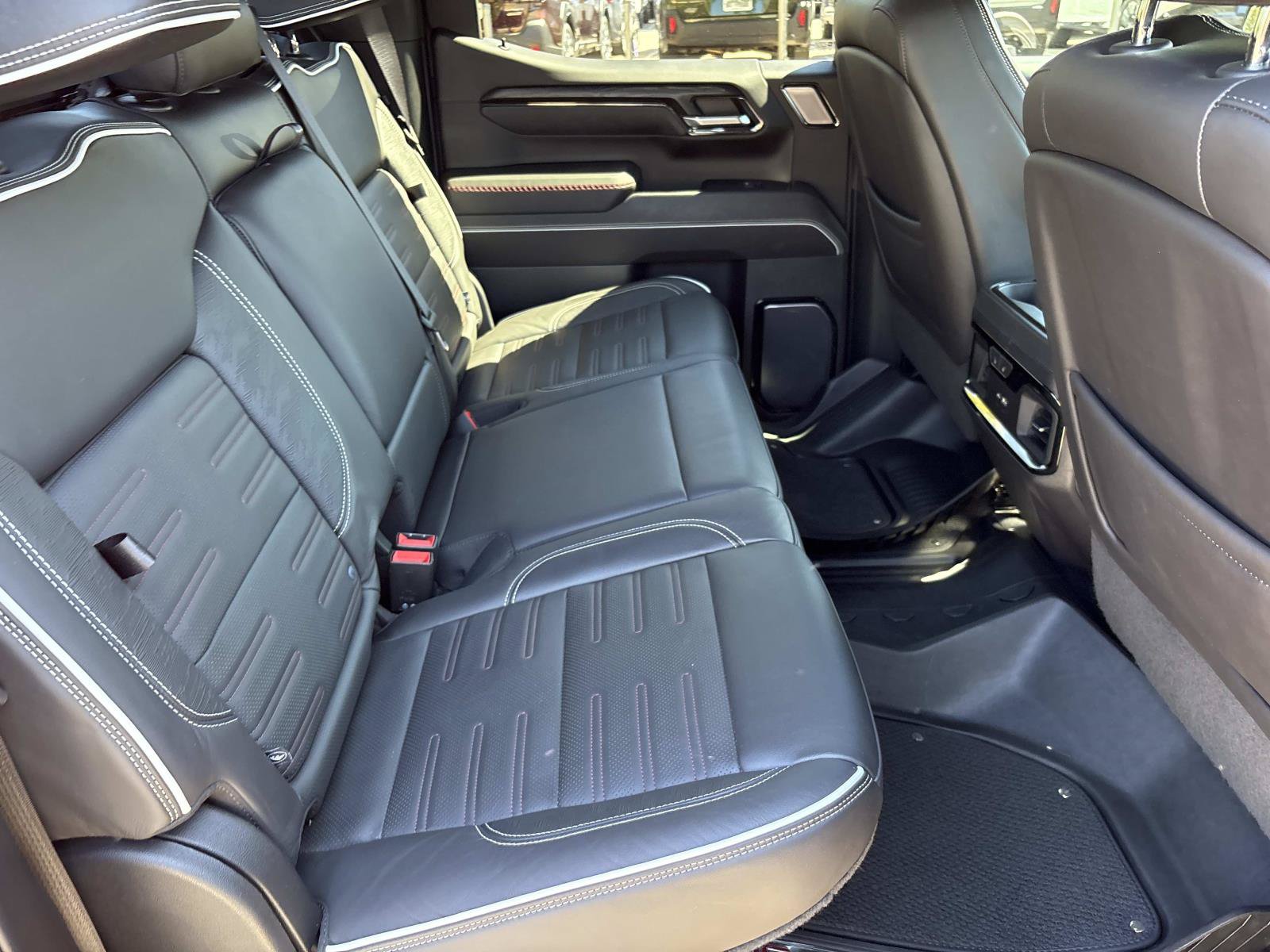 Used 2023 GMC Sierra 1500 AT4X AWD/4WD image 34