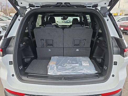 New 2026 Jeep Grand Cherokee L Laredo image 70