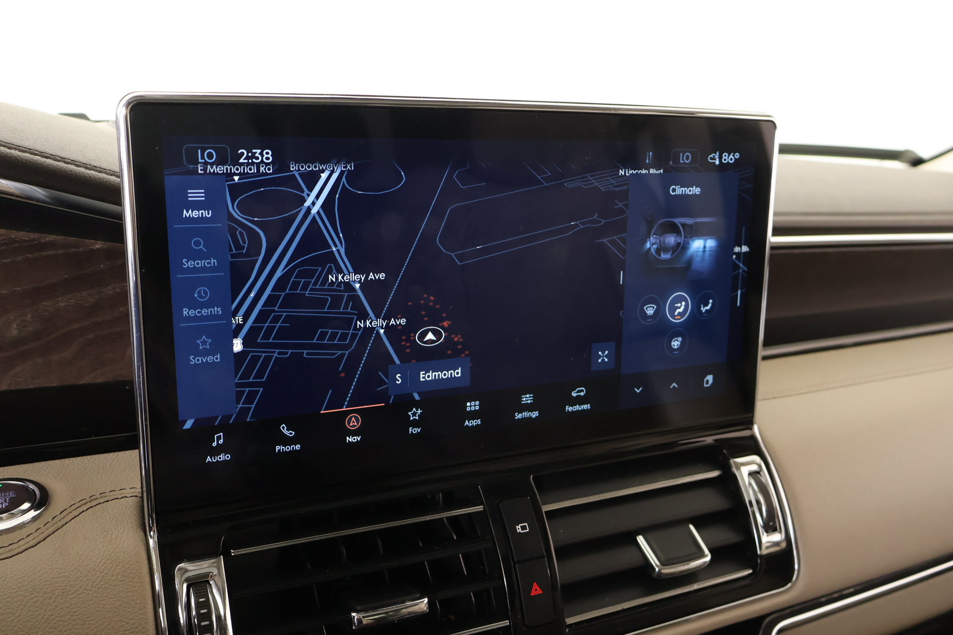 Used 2024 Lincoln Navigator Reserve AWD/4WD image 7