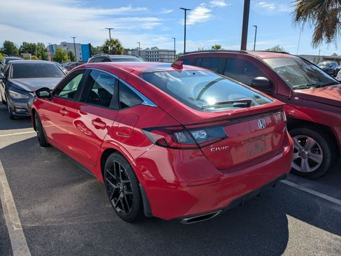Used 2024 Honda Civic Sport Touring image 2