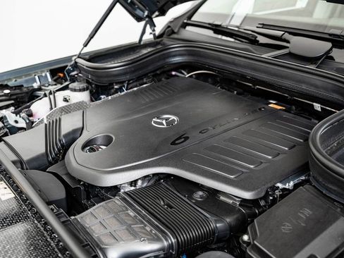 New 2026 Mercedes-Benz GLS 450 4MATIC image 52