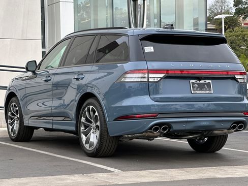 New 2026 Lincoln Aviator Premiere w/ Jet Appearance Package image 5