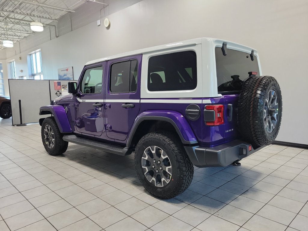 New 2026 Jeep Wrangler Unlimited Sahara w/ Whitecap Package AWD/4WD image 5