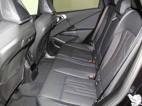 New 2026 BMW X3 xDrive30 w/ Premium Package image 12