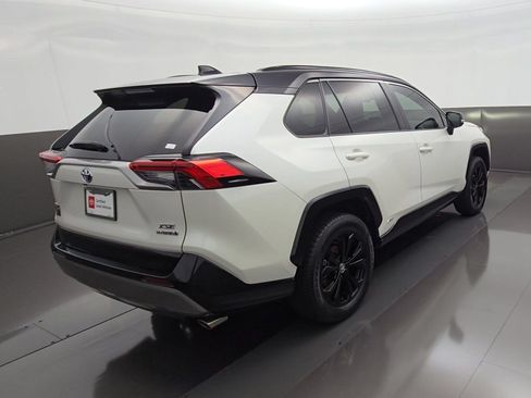Certified 2022 Toyota RAV4 XSE AWD/4WD image 8