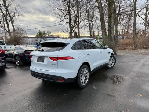 Used 2018 Jaguar F-PACE Premium AWD/4WD image 3