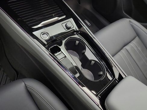 New 2026 Audi Q3 quattro 2.0T image 10