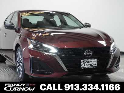 Used 2024 Nissan Altima 2.5 SV