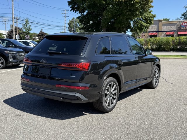Used 2023 Audi Q7 2.0T Premium Plus w/ Premium Plus Package AWD/4WD image 5