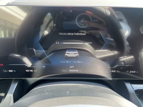 Used 2025 BMW i5 M60 w/ Premium Package image 23