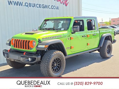 Used 2025 Jeep Gladiator Mojave w/ Steel Bumper Group AWD/4WD image 3