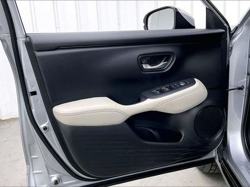 Certified 2025 Honda HR-V EX-L image 21