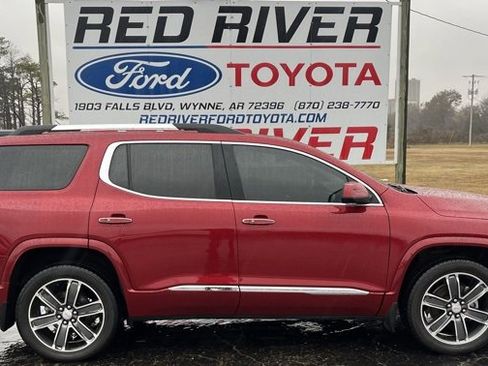 Used 2019 GMC Acadia Denali image 1