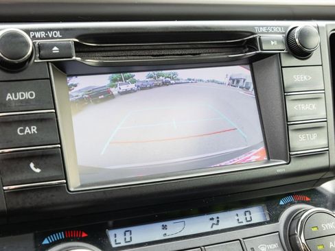 Used 2018 Toyota RAV4 XLE w/ All Weather Liner Package FWD image 19