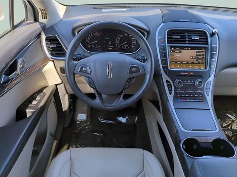 Used 2017 Lincoln MKX Reserve w/ Driver Assistance Package image 15