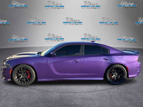 Used 2018 Dodge Charger SRT image 6