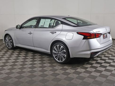 Used 2024 Nissan Altima 2.5 SL AWD/4WD image 15