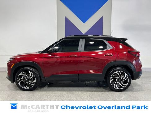 Used 2025 Chevrolet TrailBlazer RS w/ Convenience Package FWD image 8