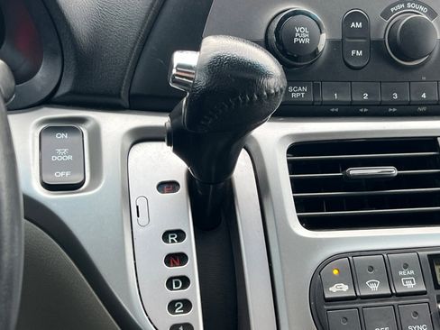 Used 2010 Honda Odyssey EX-L image 19