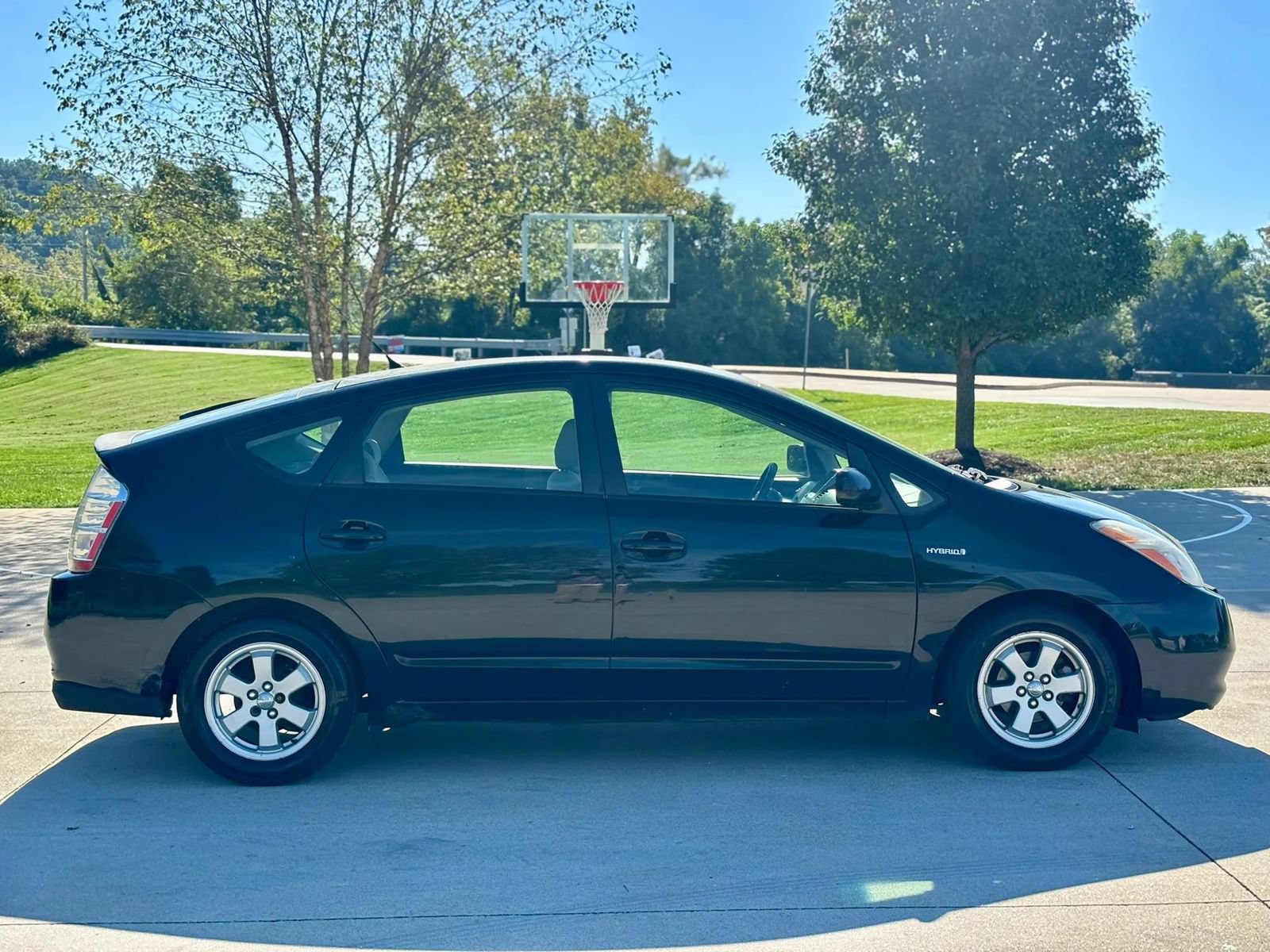 Used 2006 Toyota Prius w/ Pkg 4 FWD image 4