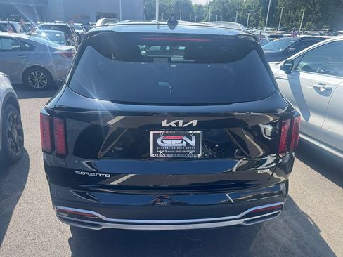 Used 2023 Kia Sorento EX AWD/4WD image 5