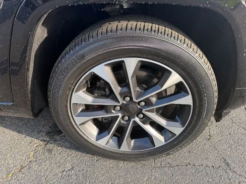 Used 2022 Jeep Grand Cherokee Overland image 18