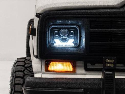 Used 1988 Jeep Grand Wagoneer image 14