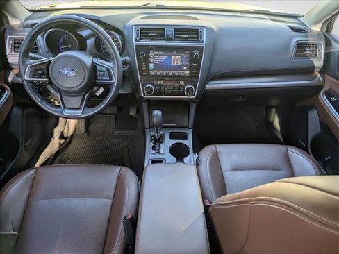 Used 2018 Subaru Outback 3.6R Touring image 17