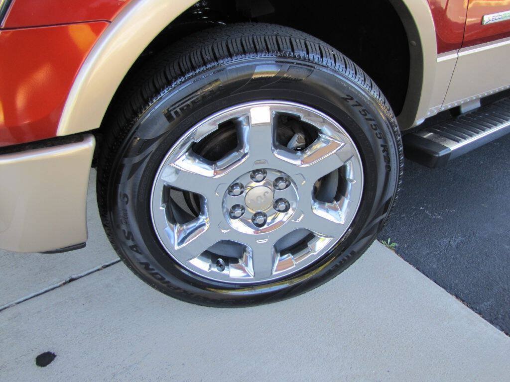 Used 2014 Ford F150 King Ranch w/ King Ranch Luxury Package AWD/4WD image 36