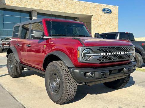 New 2025 Ford Bronco Badlands image 44