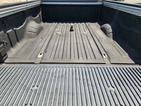 Used 2016 Nissan Titan SL RWD image 29
