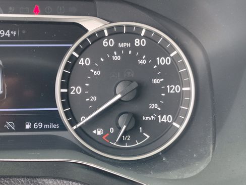 Used 2025 Nissan Pathfinder SV FWD image 44