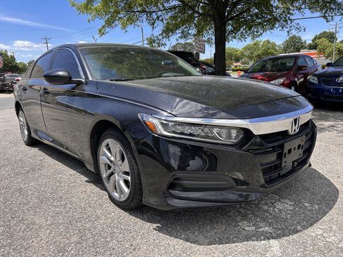 Used 2019 Honda Accord LX image 3