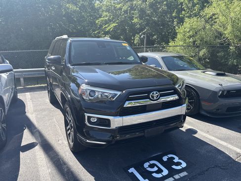 Used 2022 Toyota 4Runner Limited AWD/4WD image 3