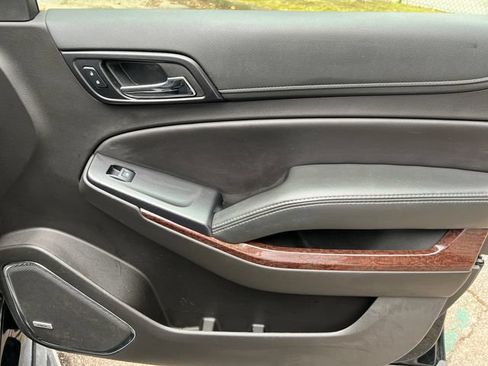 Used 2018 GMC Yukon SLT w/ Premium Edition RWD image 16