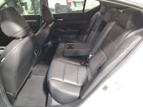 Used 2023 Nissan Altima 2.0 SR image 13