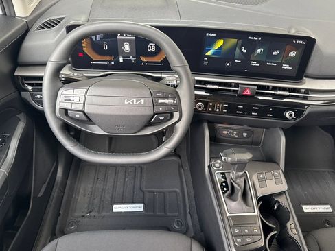New 2026 Kia Sportage LX w/ LX Convenience Package image 10