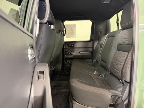 Used 2025 Nissan Frontier PRO-4X w/ Pro Convenience Package AWD/4WD image 12