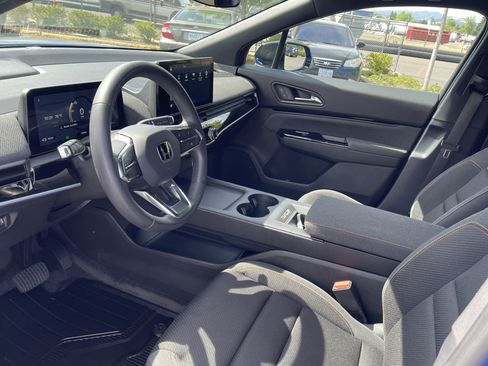 Used 2024 Honda Prologue EX image 10