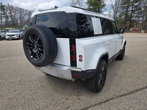 Used 2025 Land Rover Defender 110 S AWD/4WD image 5