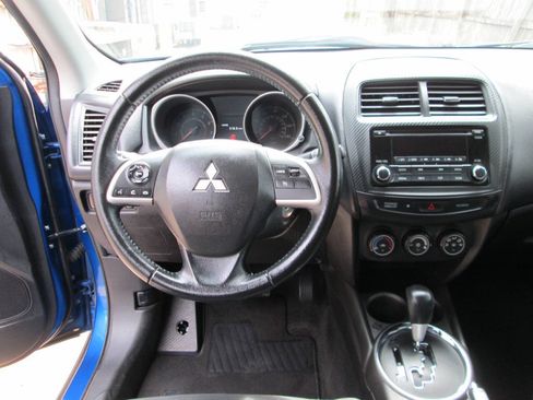 Used 2015 Mitsubishi Outlander Sport ES AWD/4WD image 3