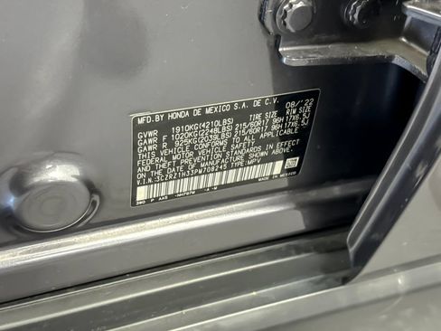 Used 2023 Honda HR-V LX image 27