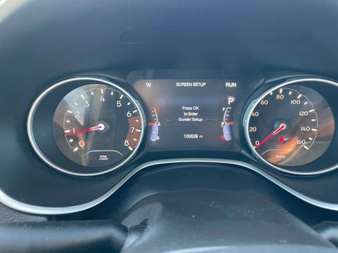 Used 2018 Jeep Compass Limited AWD/4WD image 23