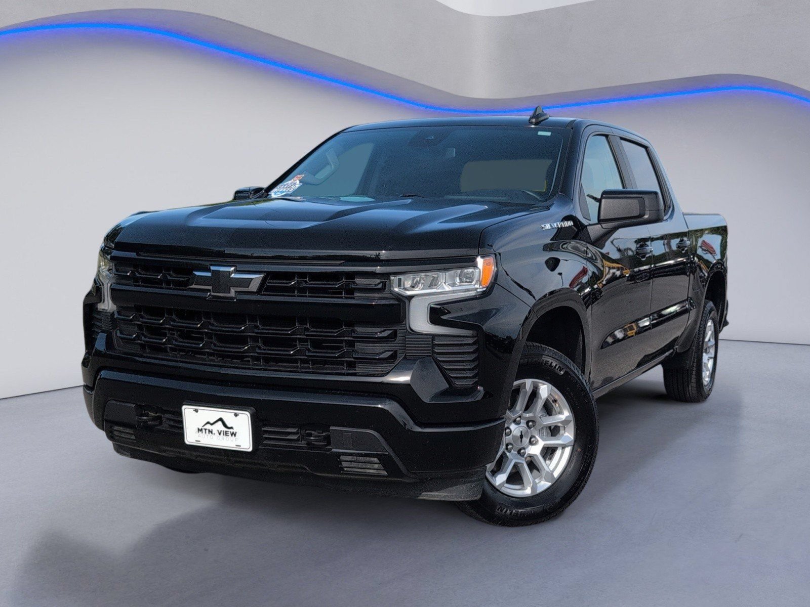 Used 2026 Chevrolet Silverado 1500 RST RWD image 2