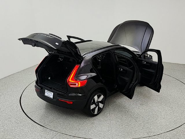 Certified 2023 Volvo XC40 Recharge Ultimate w/ Protection Package Premier AWD/4WD image 26