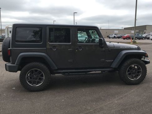 Used 2014 Jeep Wrangler Unlimited Rubicon w/ Connectivity Group AWD/4WD image 7