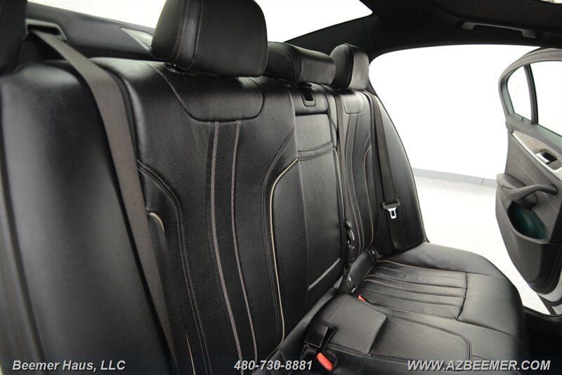Used 2018 BMW 530e RWD image 29